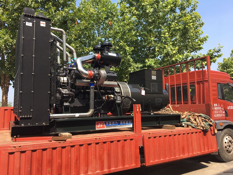 7月28號(hào)一臺(tái)550kw移動(dòng)靜音型柴油發(fā)電機(jī)組已發(fā)往湖北