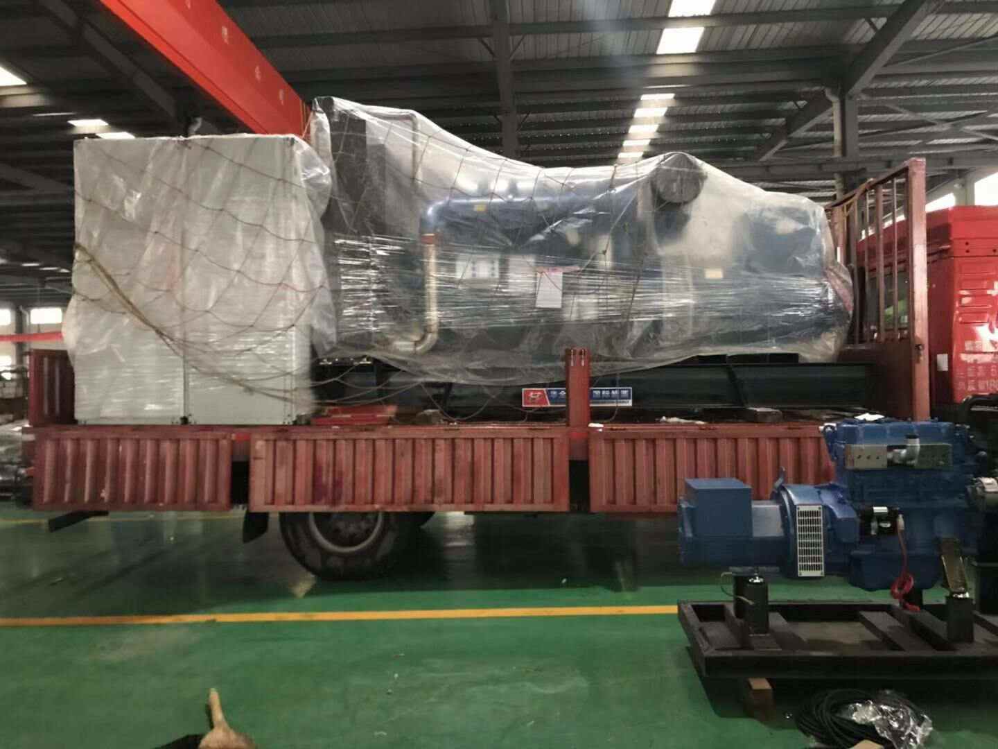12月24日，李先生從華全動力采購的一臺800kw四保護柴油發(fā)電機組順利發(fā)往河北省