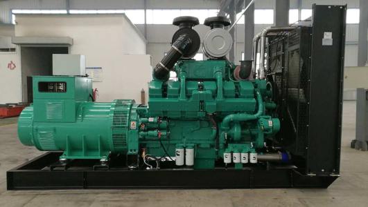 2月26日，曹先生從華全動(dòng)力采購(gòu)的100kw立柜四保護(hù)柴油發(fā)電機(jī)組順利發(fā)往山東省