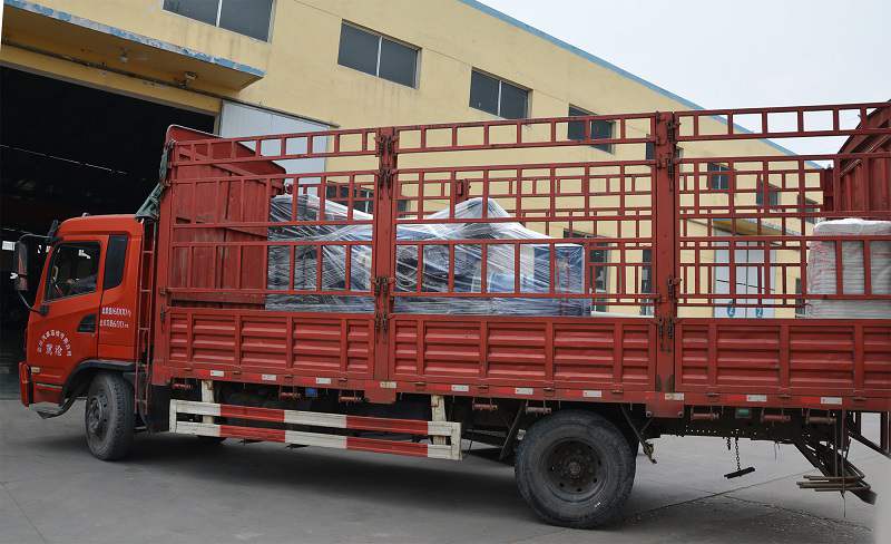 4月17日，一臺(tái)250kw立柜自啟動(dòng)發(fā)電機(jī)組從華全動(dòng)力發(fā)往山東