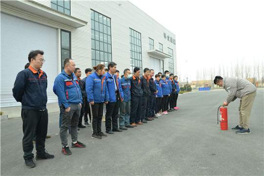 華全公司邀請專家開展“強化意識、筑牢防線”安全生產專項培訓！